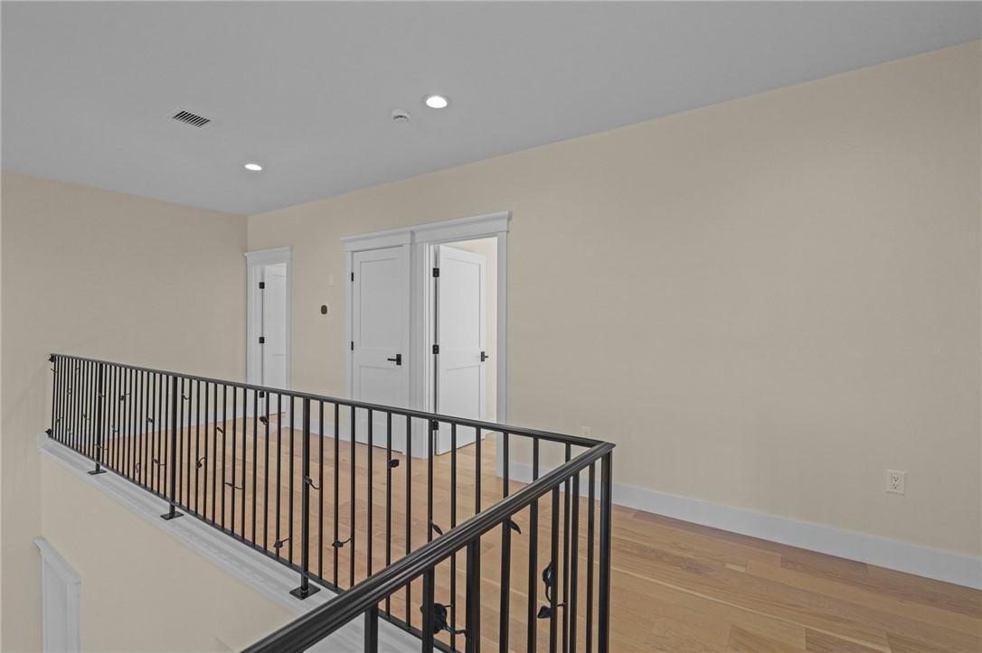 50 Prospect Avenue Middletown, RI 02842 - Photo 29 of 46