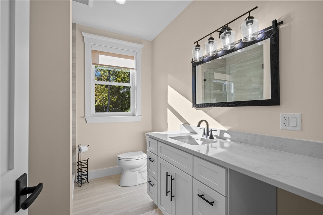 50 Prospect Avenue Middletown, RI 02842 - Photo 31 of 46