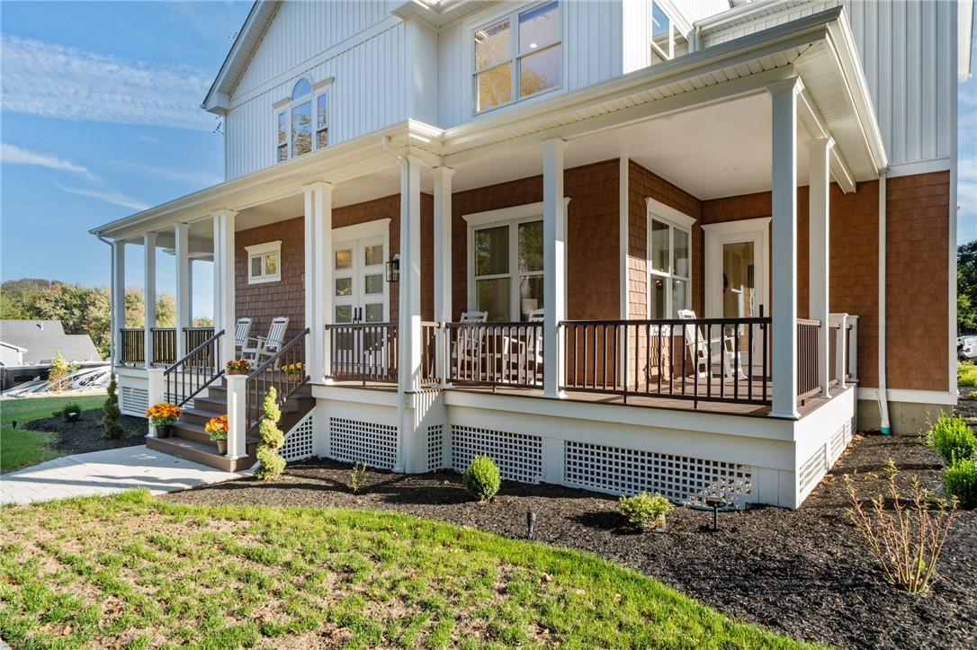 50 Prospect Avenue Middletown, RI 02842 - Photo 4 of 46