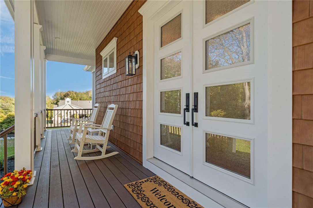 50 Prospect Avenue Middletown, RI 02842 - Photo 5 of 46