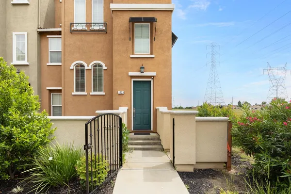 $495,000 | 1733 Camino Real Way, Roseville, CA 95747