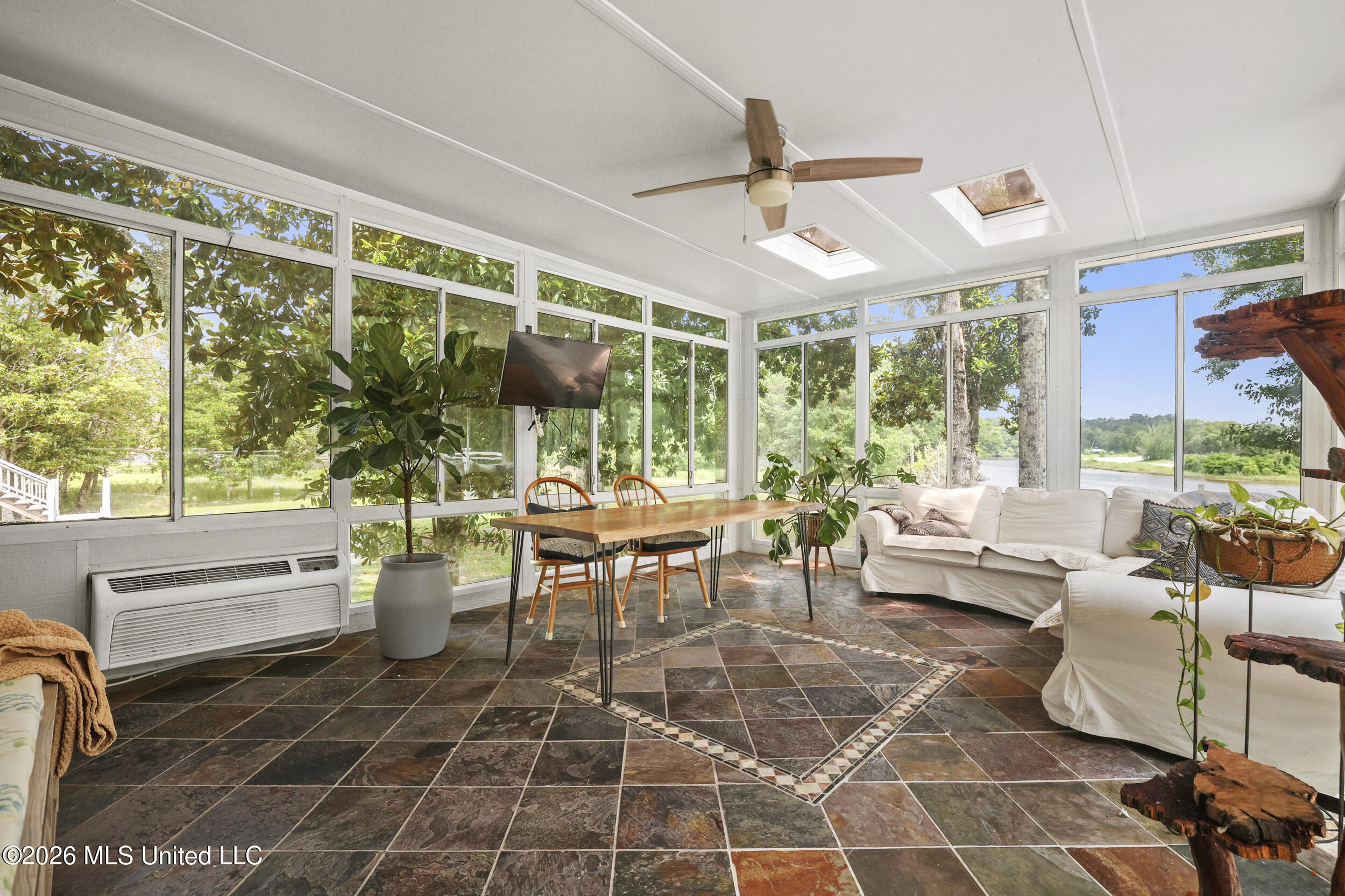 3512 River Bluff Road D'Iberville, MS 39540 - Photo 16 of 80 3512 river bluff rd_cpm_065