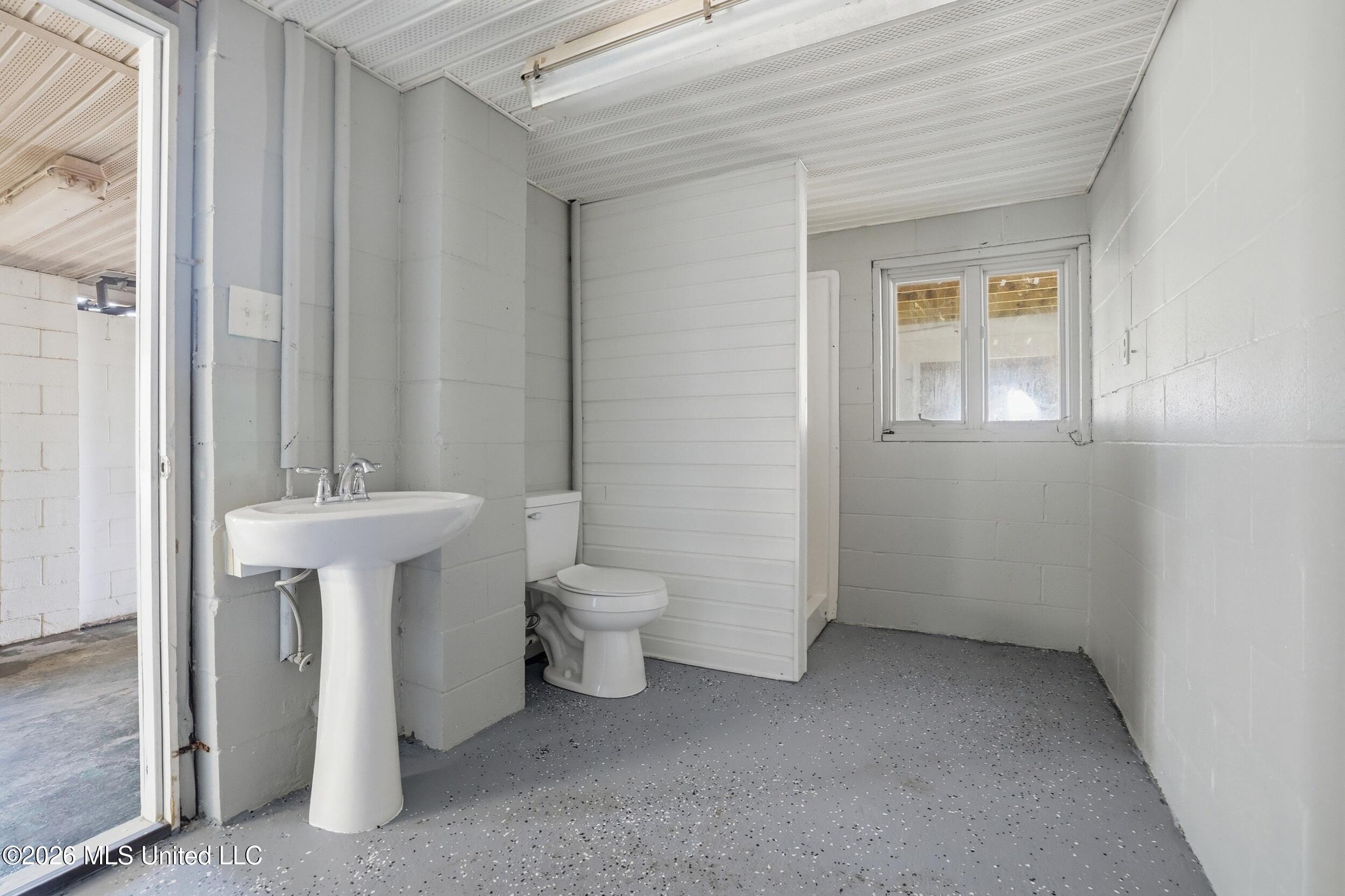 3512 River Bluff Road D'Iberville, MS 39540 - Photo 57 of 80 r6__3372