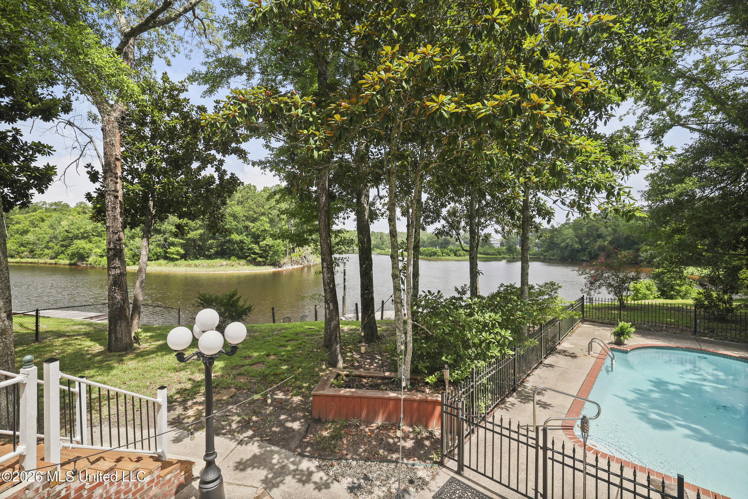 3512 River Bluff Road D'Iberville, MS 39540 - Photo 6 of 80 3512 river bluff rd_cpm_036