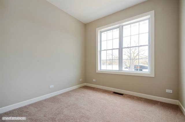 1671 Church Street Evanston, IL 60201 - Photo 8 of 11