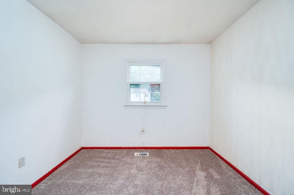 1261 Fox Run Reading, PA 19606 - Photo 26 of 46 a view of an empty room