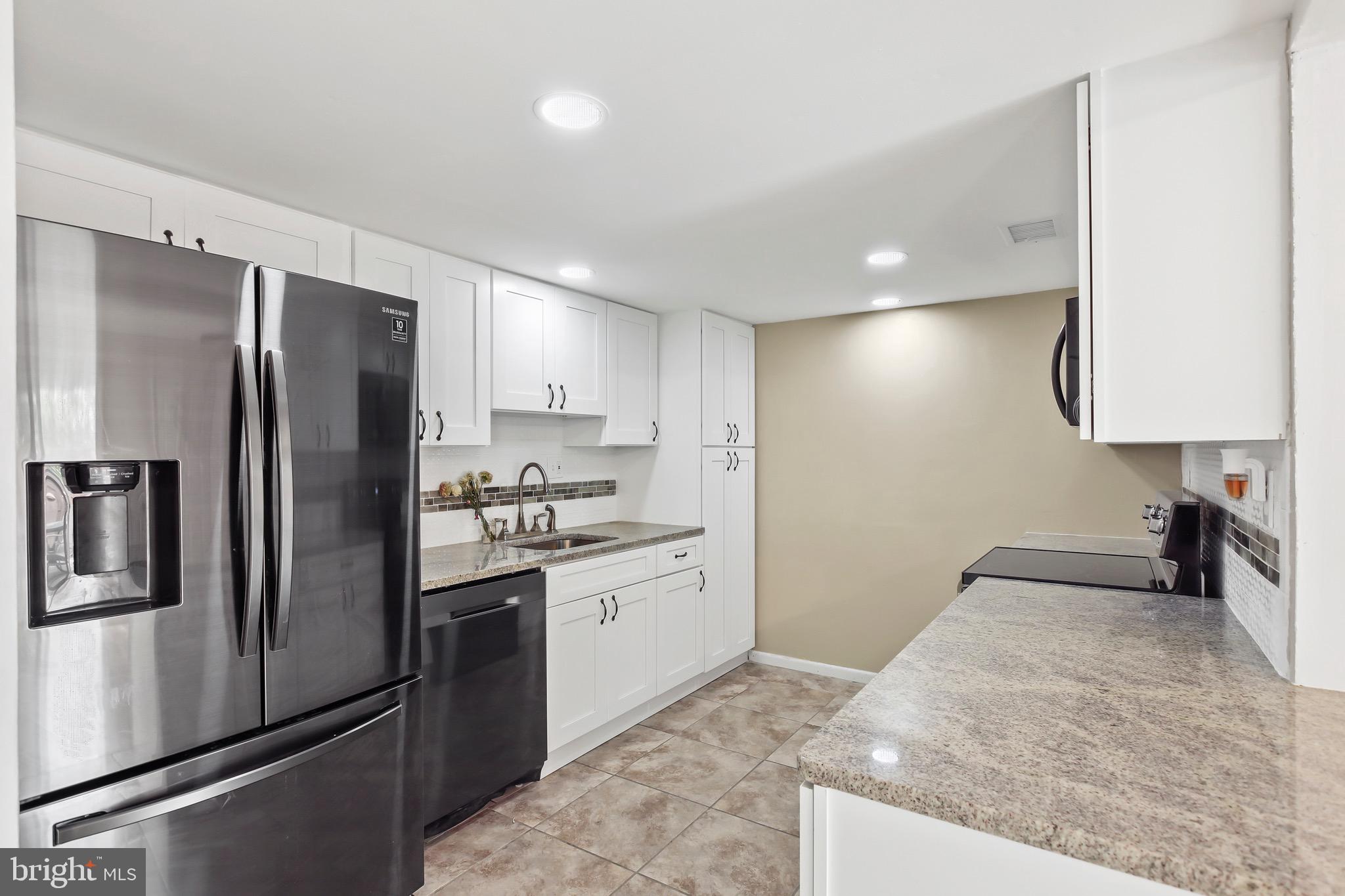 2 Ridgewood Place Willingboro, NJ 08046 - Photo 6 of 22
