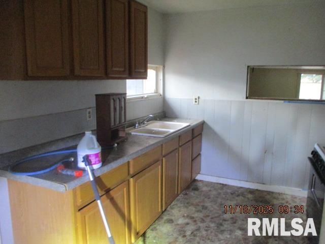 13823 2nd Street Pekin, IL 61554 - Photo 6 of 9