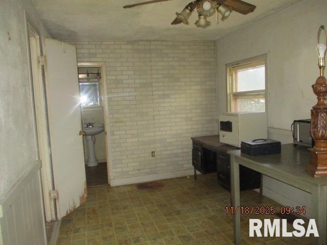13823 2nd Street Pekin, IL 61554 - Photo 7 of 9