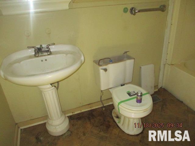 13823 2nd Street Pekin, IL 61554 - Photo 8 of 9