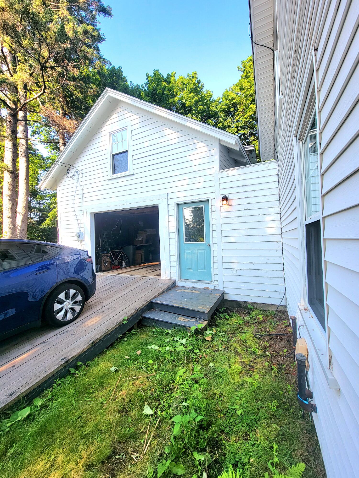 12 Riverview Street Bangor, ME 04401 - Photo 3 of 52 Garage breezeway Entrance