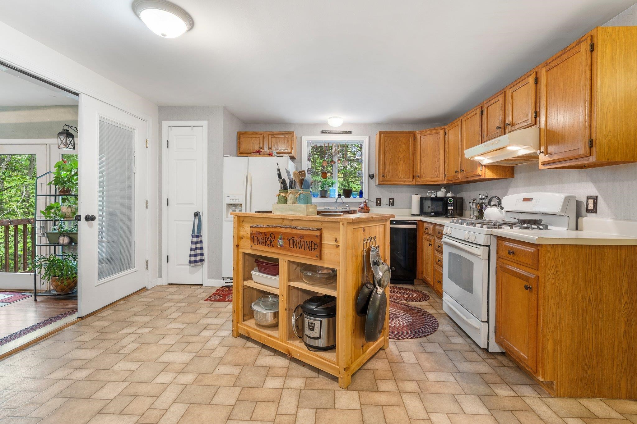 37 Thorndike Road Weare, NH 03281 - Photo 14 of 42