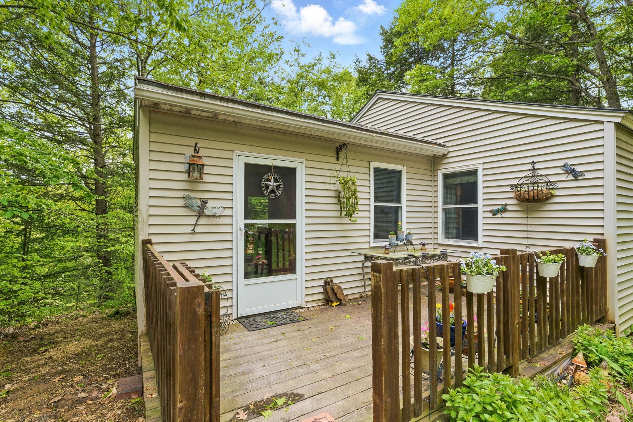 37 Thorndike Road Weare, NH 03281 - Photo 3 of 42