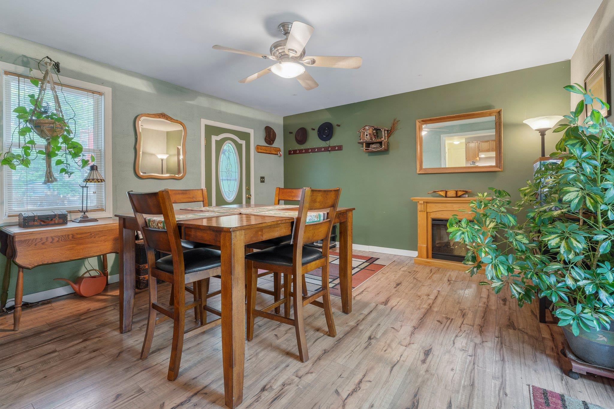 37 Thorndike Road Weare, NH 03281 - Photo 4 of 42