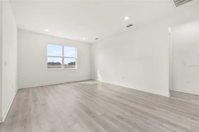 $354,990 | 1014 Swamp Chestnut Loop, Lady Lake, FL 32159