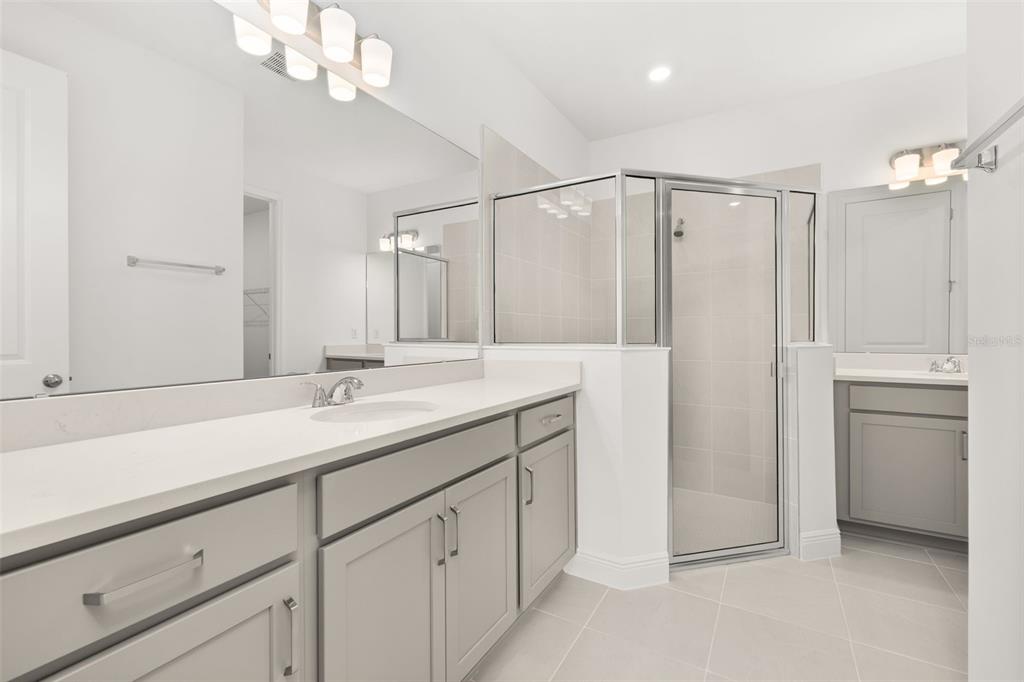 1014 Swamp Chestnut Loop Lady Lake, FL 32159 - Photo 15 of 38