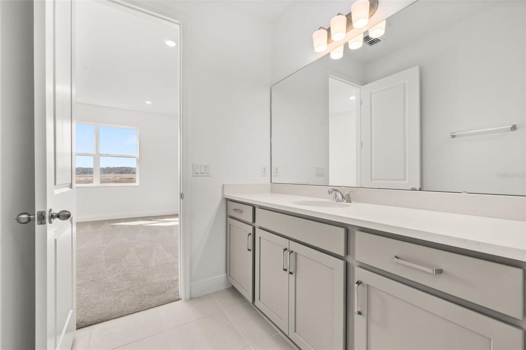 1014 Swamp Chestnut Loop Lady Lake, FL 32159 - Photo 16 of 38