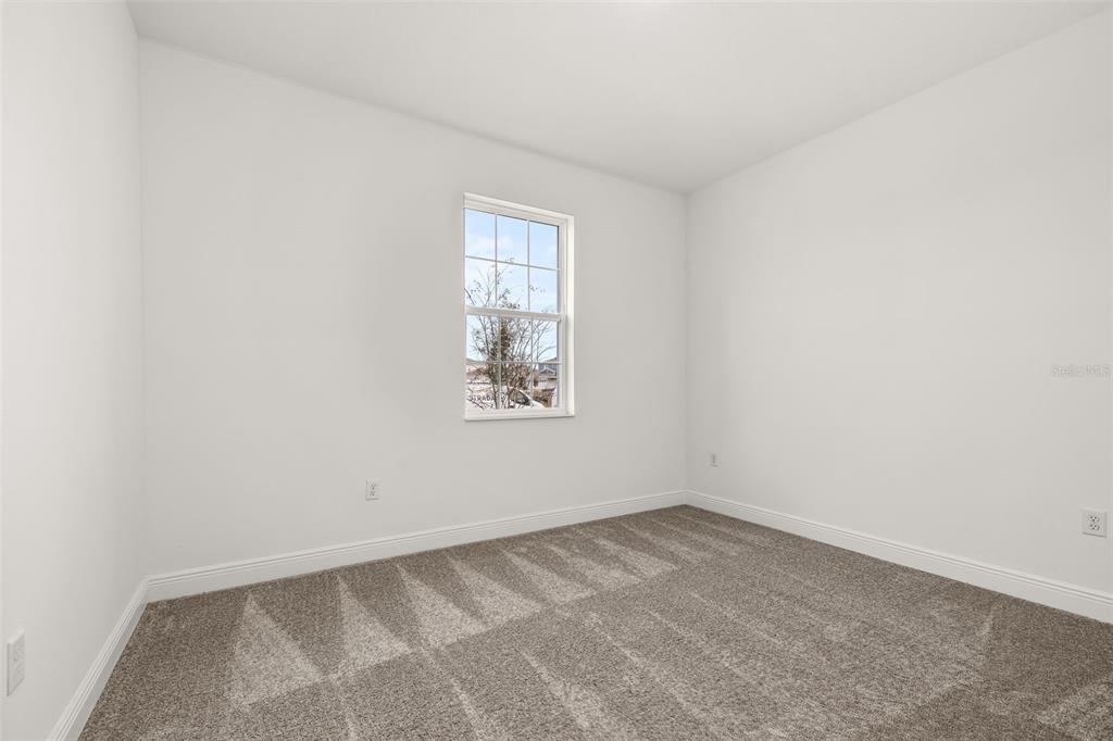 1014 Swamp Chestnut Loop Lady Lake, FL 32159 - Photo 19 of 38