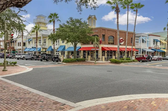 $354,990 | 1014 Swamp Chestnut Loop, Lady Lake, FL 32159