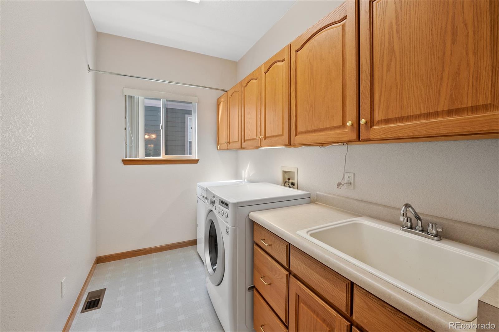 503 West Winterthur Way Highlands Ranch, CO 80129 - Photo 20 of 40