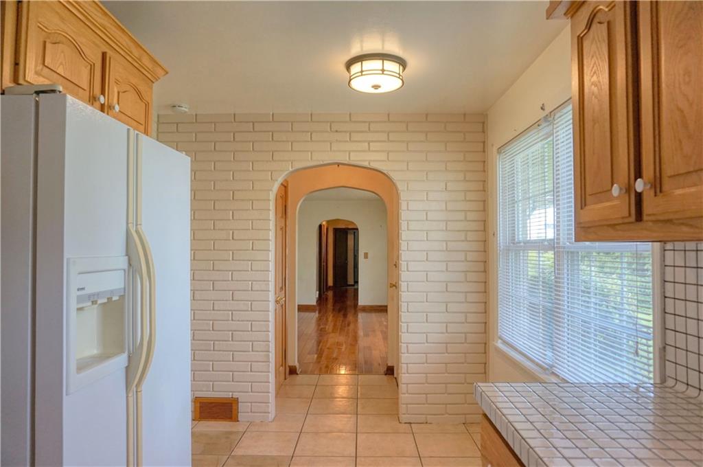 102 Filbert Road Butler, PA 16001 - Photo 4 of 25 Gallery Image 4