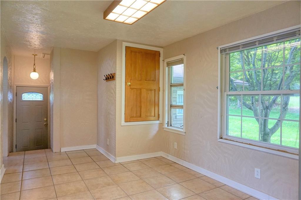 102 Filbert Road Butler, PA 16001 - Photo 9 of 25 Gallery Image 9