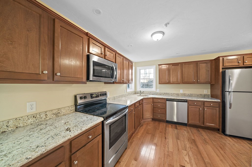 786 State Road, Unit B Plymouth, MA 02360 - Photo 3 of 30 Gallery Image 3