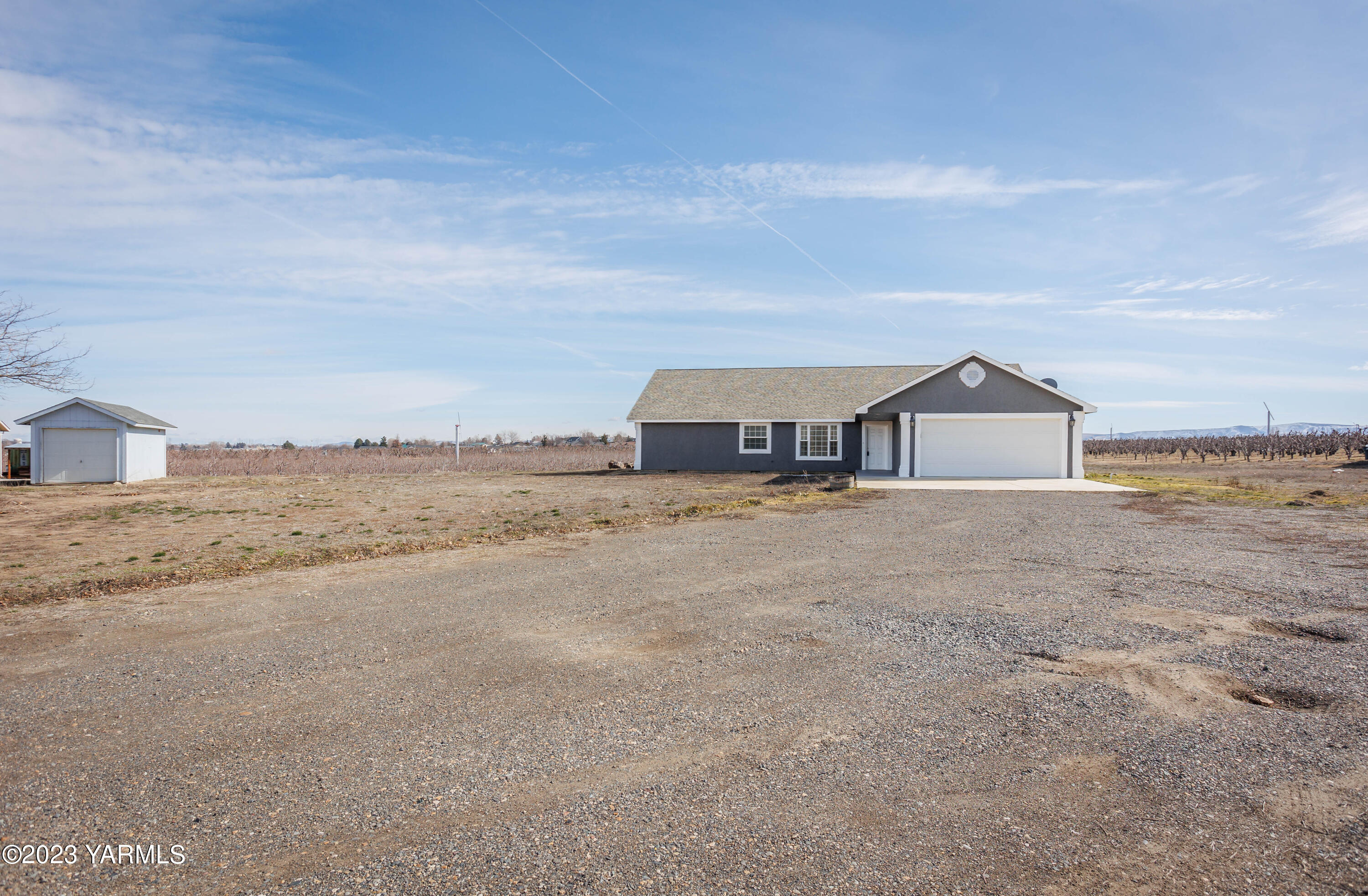 361 Puterbaugh Road Grandview, WA 98930 - Photo 47 of 47 a view of ocean and mountain