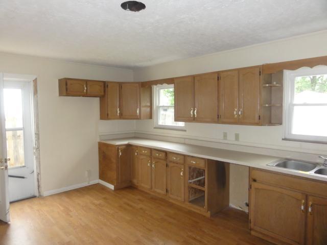 3611 Karl Road Columbus, OH 43224 - Photo 3 of 12
