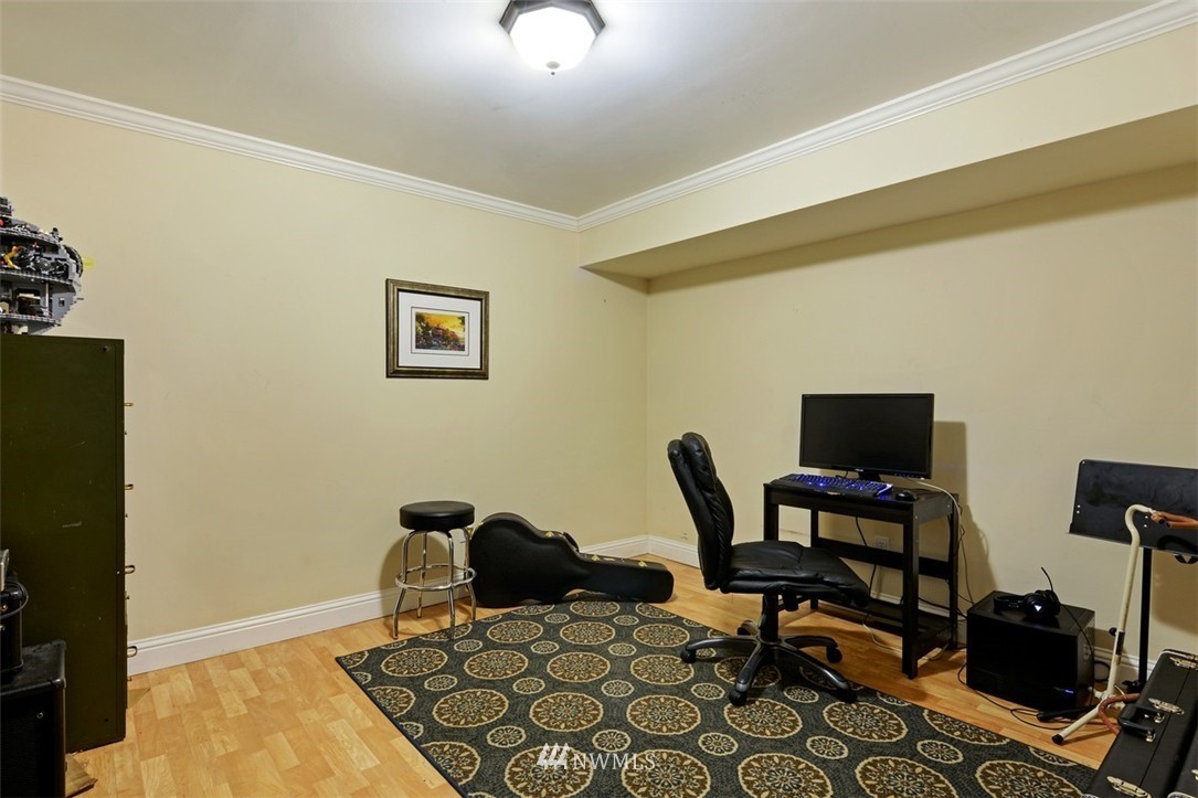 23322 15th Avenue Southeast Bothell, WA 98021 - Photo 14 of 20