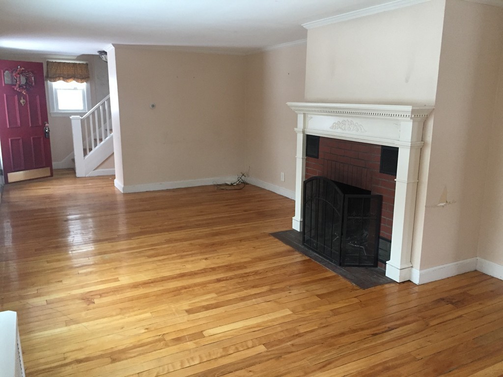 5 Danforth Street Lawrence, MA 01843 - Photo 4 of 11 Gallery Image 4