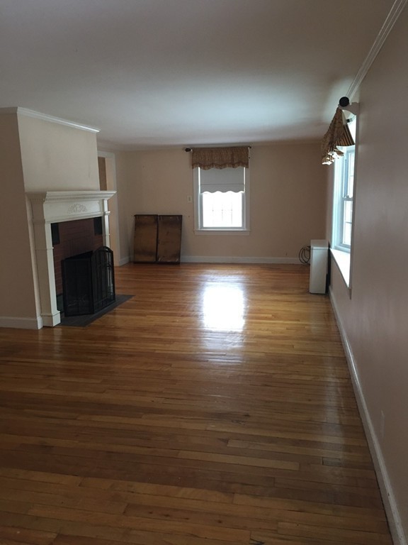 5 Danforth Street Lawrence, MA 01843 - Photo 6 of 11 Gallery Image 6