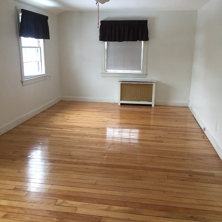 5 Danforth Street Lawrence, MA 01843 - Photo 9 of 11 Gallery Image 9