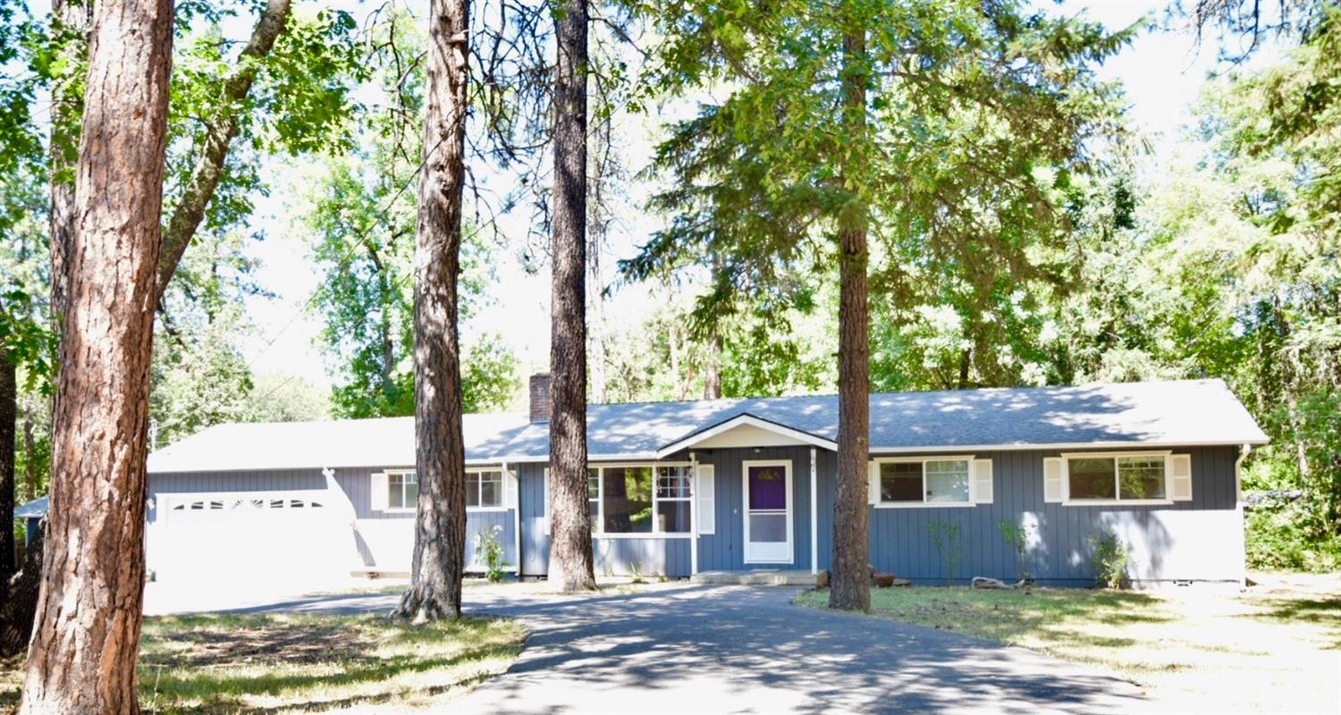 264 Walker Road Grants Pass, OR 97527 - Photo 1 of 24 Primary Photo