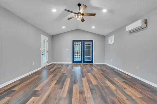 $464,500 | 5914 Huntridge Road, Roanoke, VA 24019