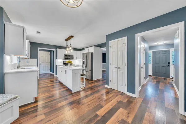 $464,500 | 5914 Huntridge Road, Roanoke, VA 24019
