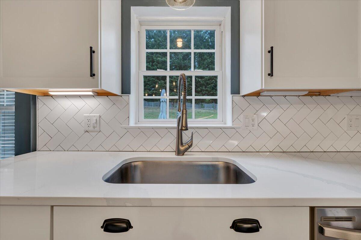 5914 Huntridge Road Roanoke, VA 24019 - Photo 28 of 69 27-MIB08934