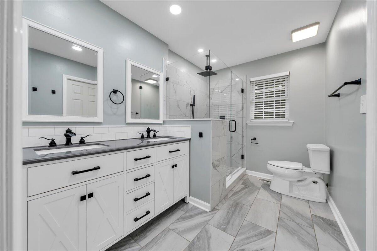 5914 Huntridge Road Roanoke, VA 24019 - Photo 38 of 69 37-MIB09012