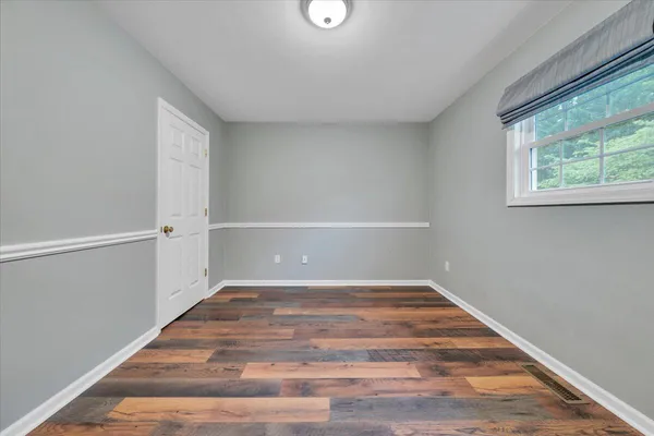 $464,500 | 5914 Huntridge Road, Roanoke, VA 24019