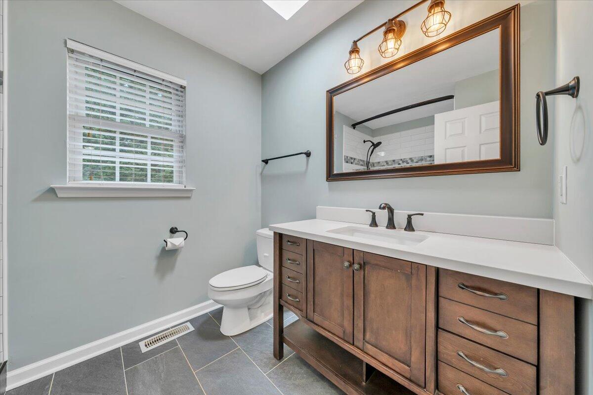 5914 Huntridge Road Roanoke, VA 24019 - Photo 49 of 69 48-MIB08991