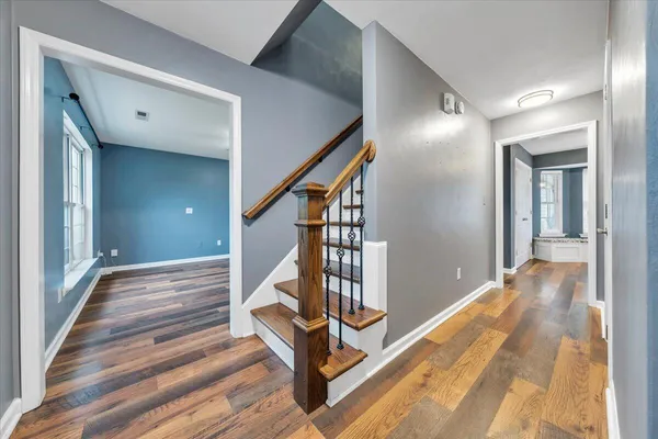 $464,500 | 5914 Huntridge Road, Roanoke, VA 24019
