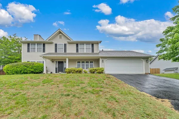 $464,500 | 5914 Huntridge Road, Roanoke, VA 24019