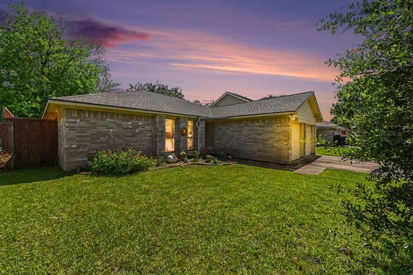 $250,000 | 22107 Kenlake Drive, Katy, TX 77450