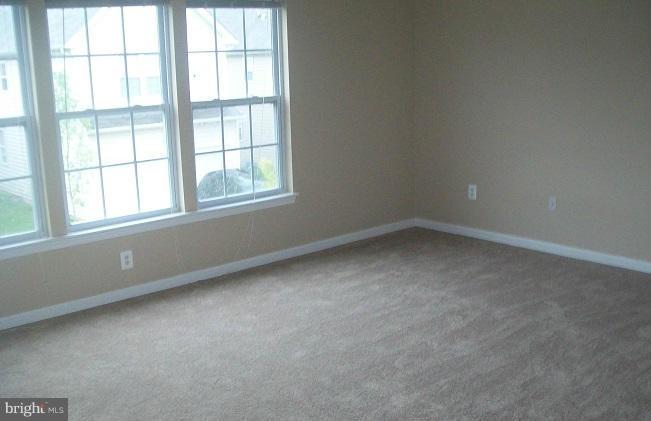 714 Luke Road Middle River, MD 21220 - Photo 4 of 17 Living Room