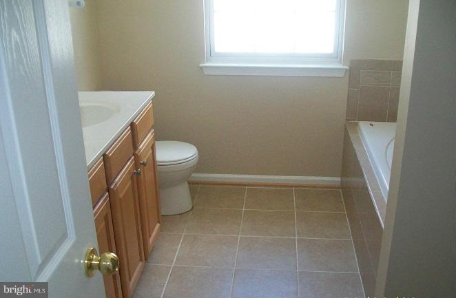714 Luke Road Middle River, MD 21220 - Photo 5 of 17 Bath (Master)