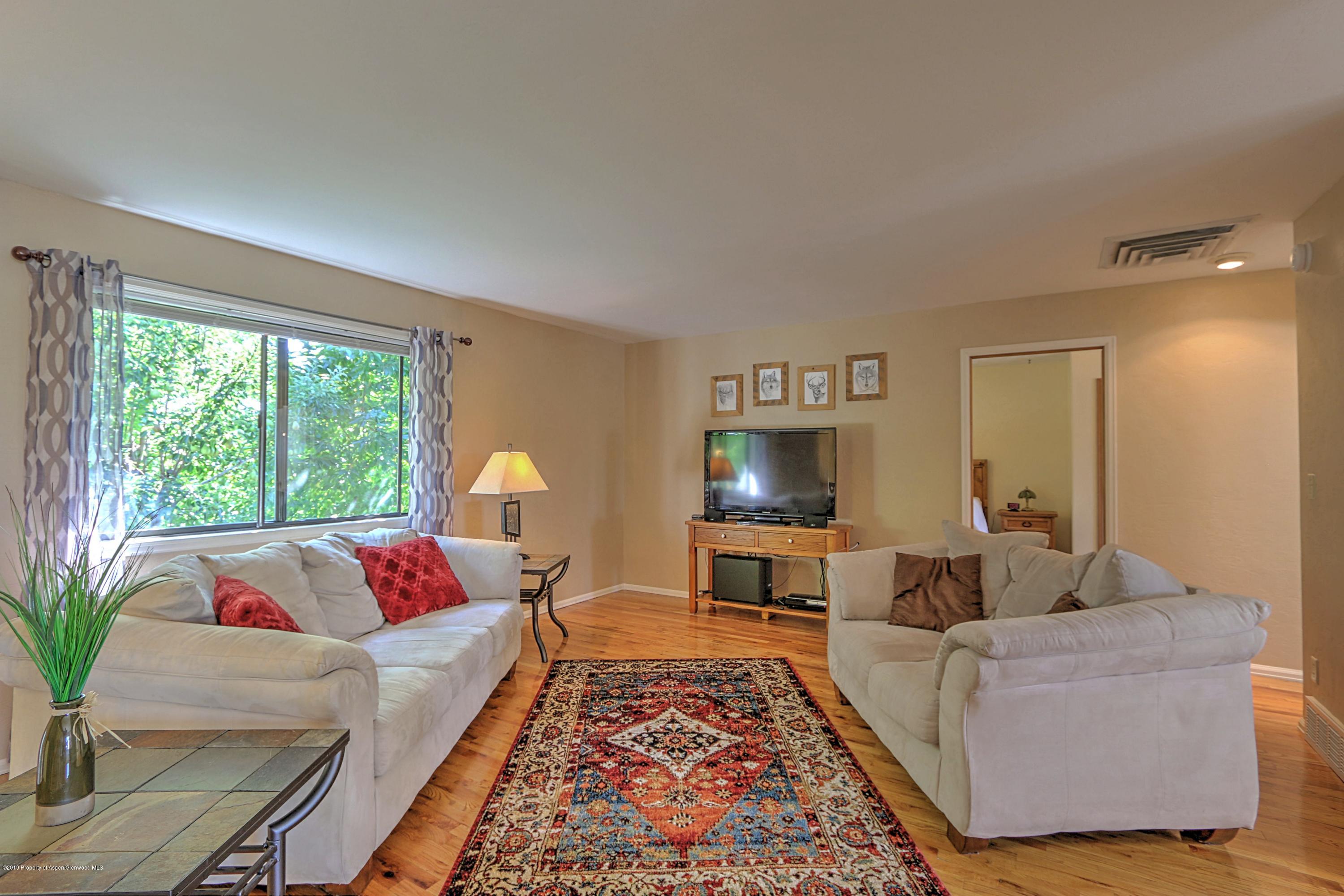 681 Mesa Avenue Rifle, CO 81650 - Photo 4 of 28 living room