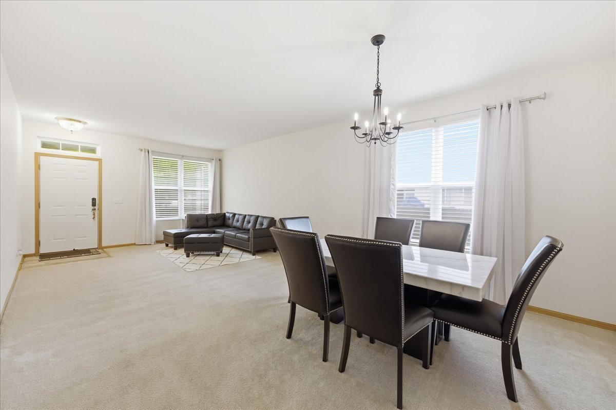 1916 Castle Ridge Drive Plainfield, IL 60586 - Photo 6 of 36 Gallery Image 6