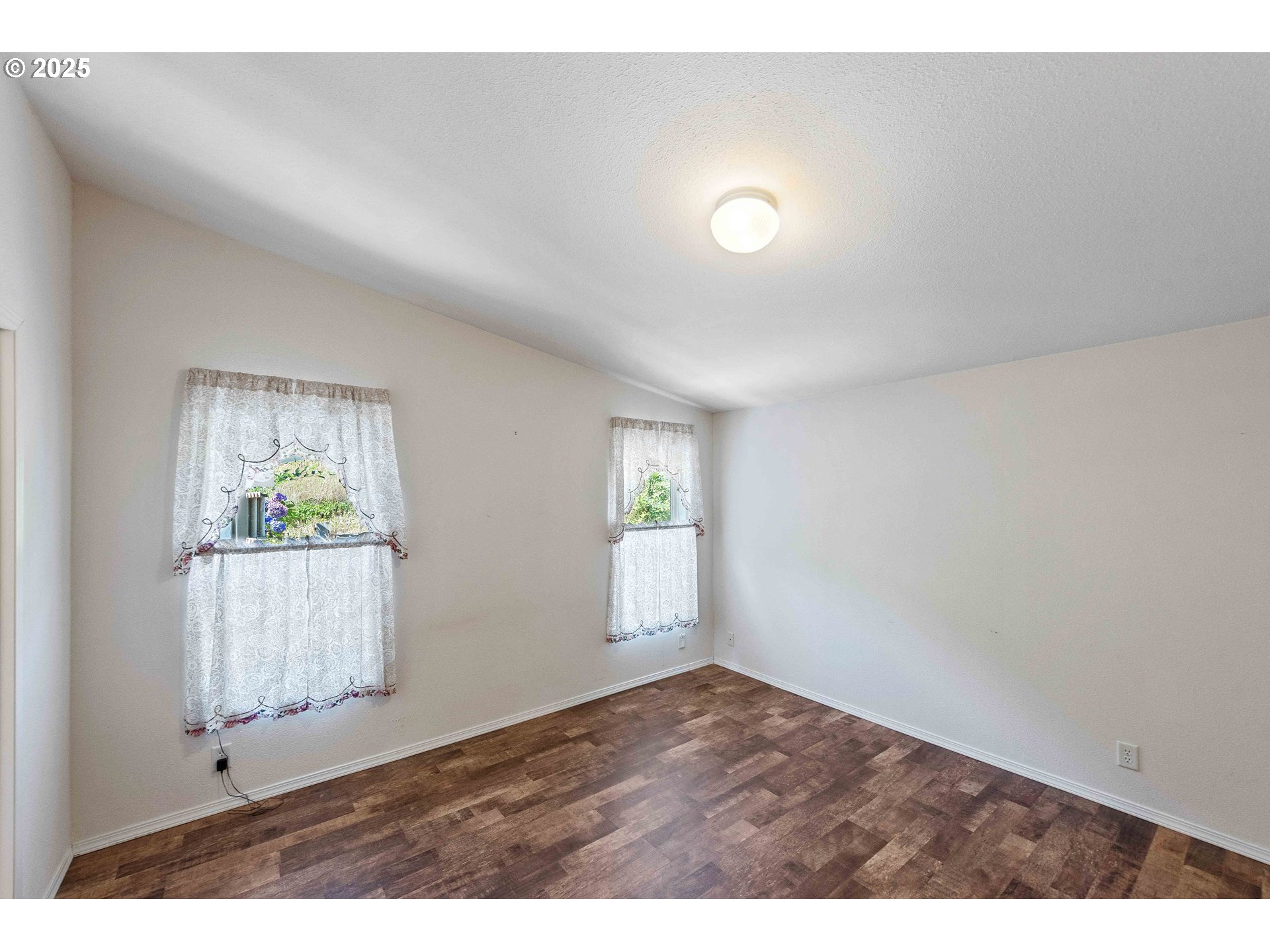 63604 Centennial Road Coos Bay, OR 97420 - Photo 11 of 26 Gallery Image 11