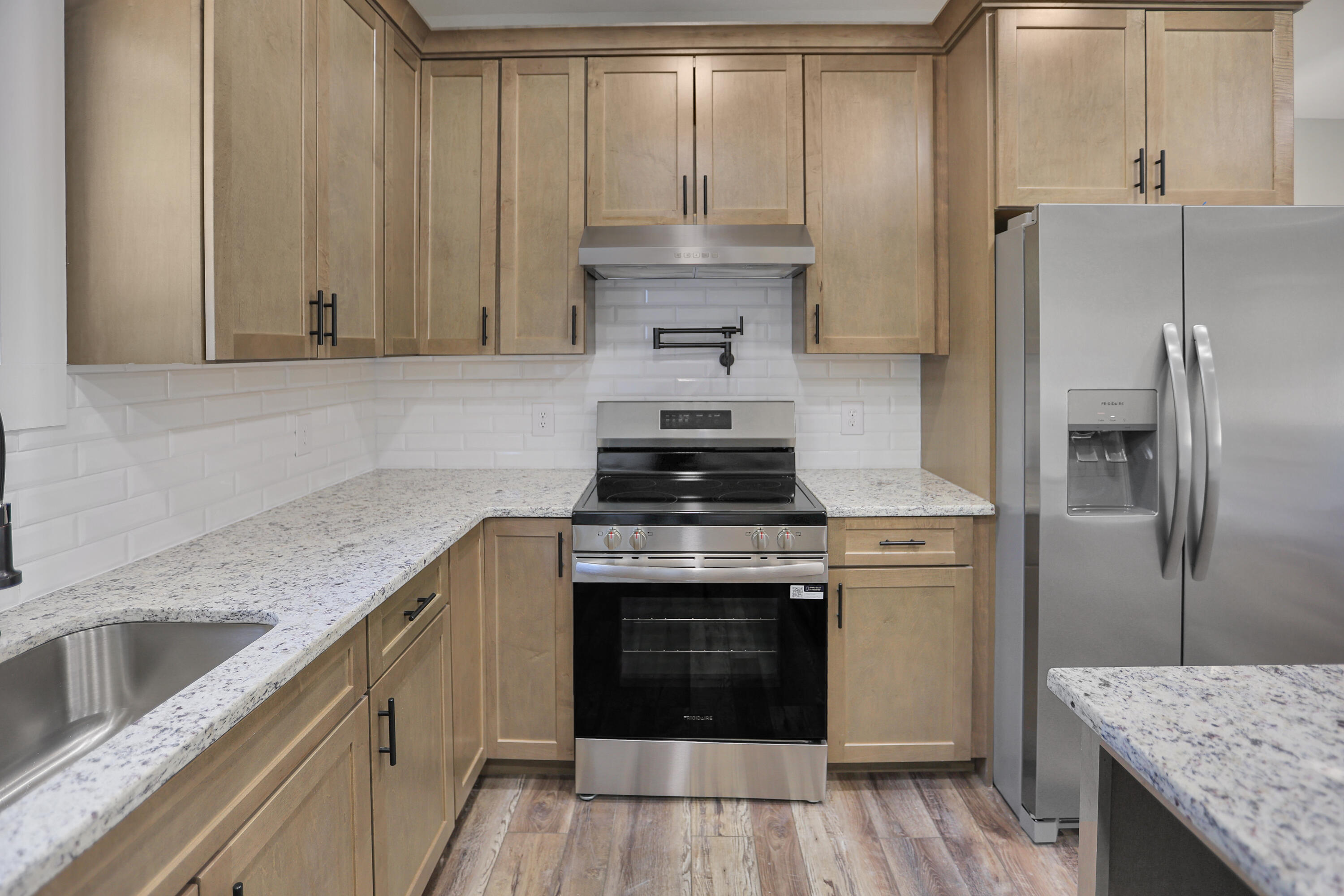 4055 State Rd S-8-52 St. Stephen, SC 29479 - Photo 9 of 32 Kitchen
