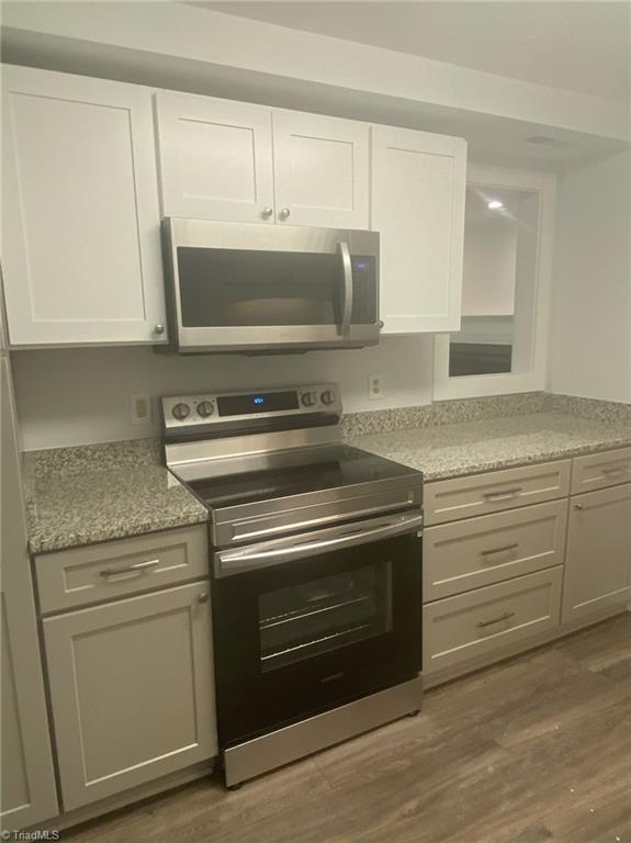 636 Balfour Road Winston-Salem, NC 27104 - Photo 8 of 28 Kitchen